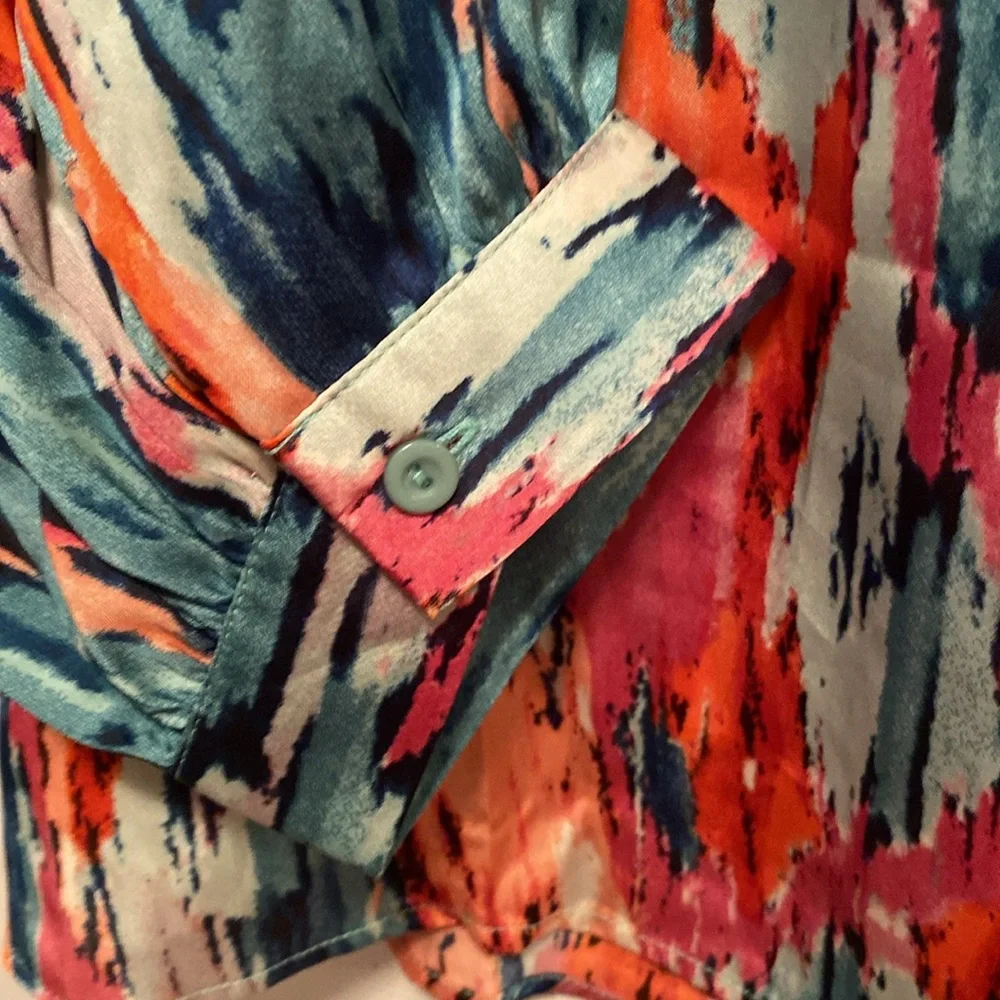 Colorful Abstract Print Blouse…size 3X - Picture 4 of 5
